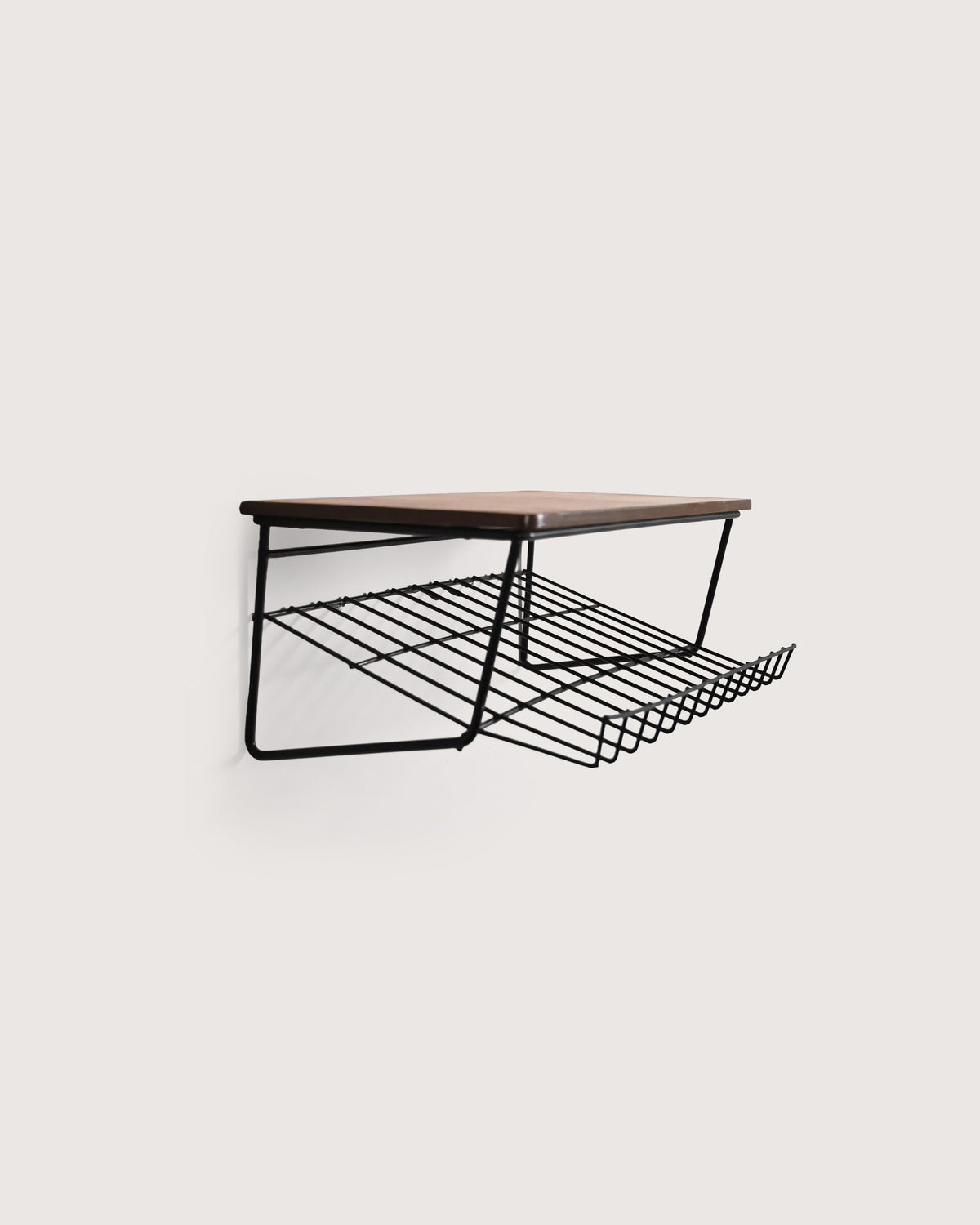 Comodino sospeso svedese in teak e metallo anni '50