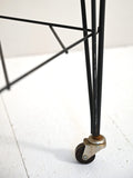 Tavolino scandinavo vintage con struttura in metallo 6