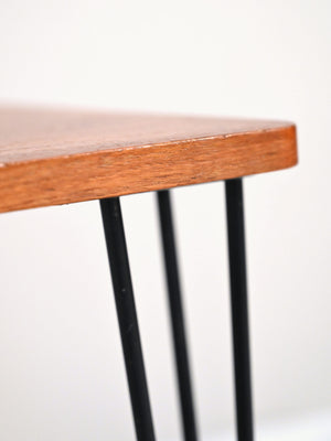 Tavolino scandinavo vintage con struttura in metallo 4