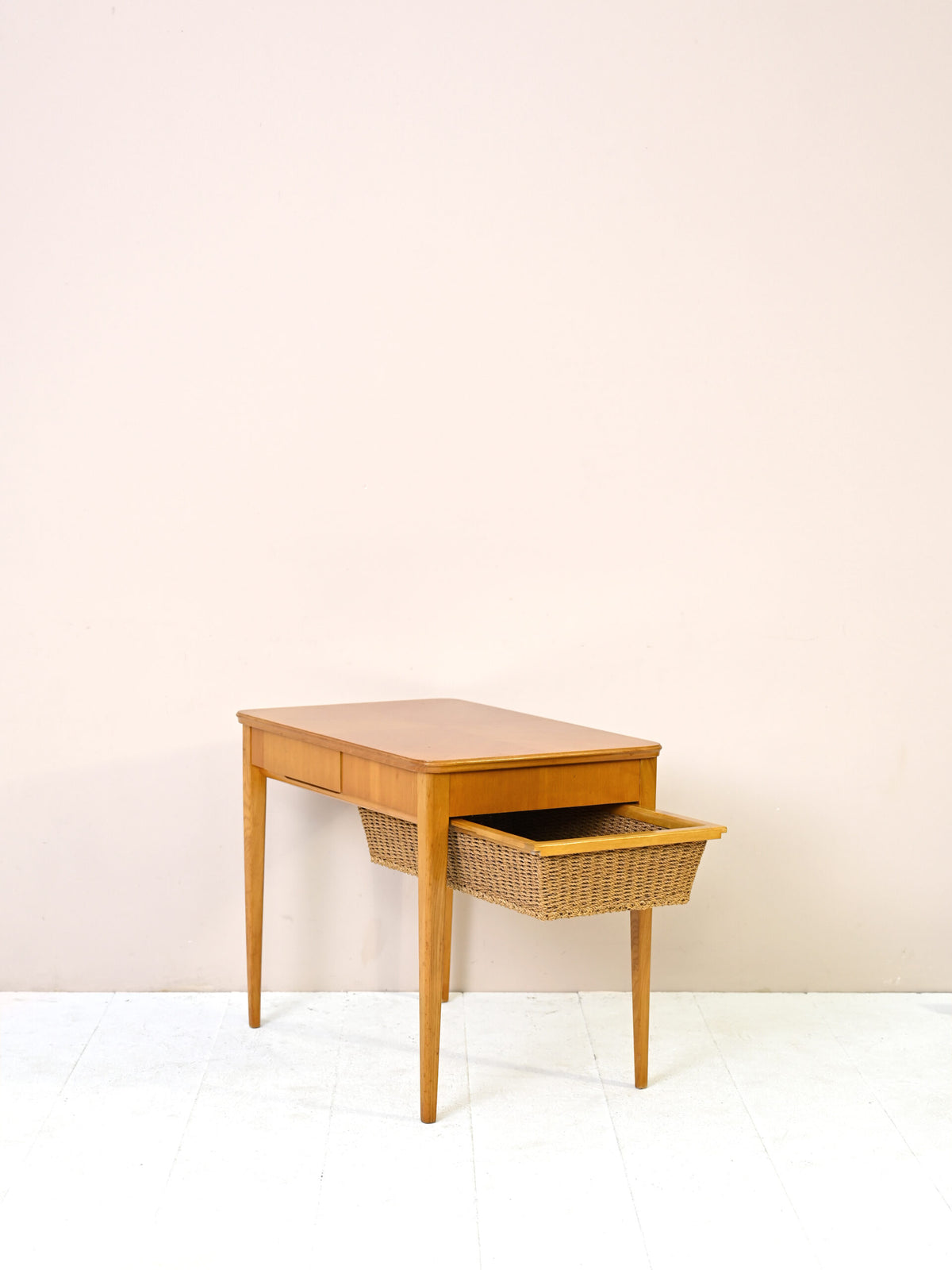 Tavolino da cucito vintage 7