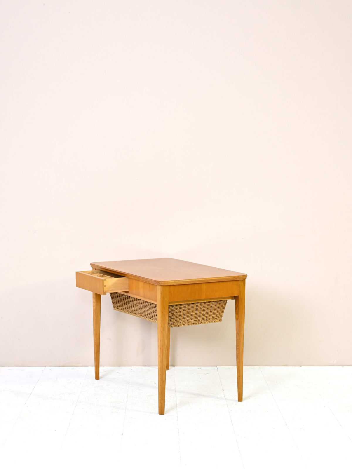Tavolino da cucito vintage 6