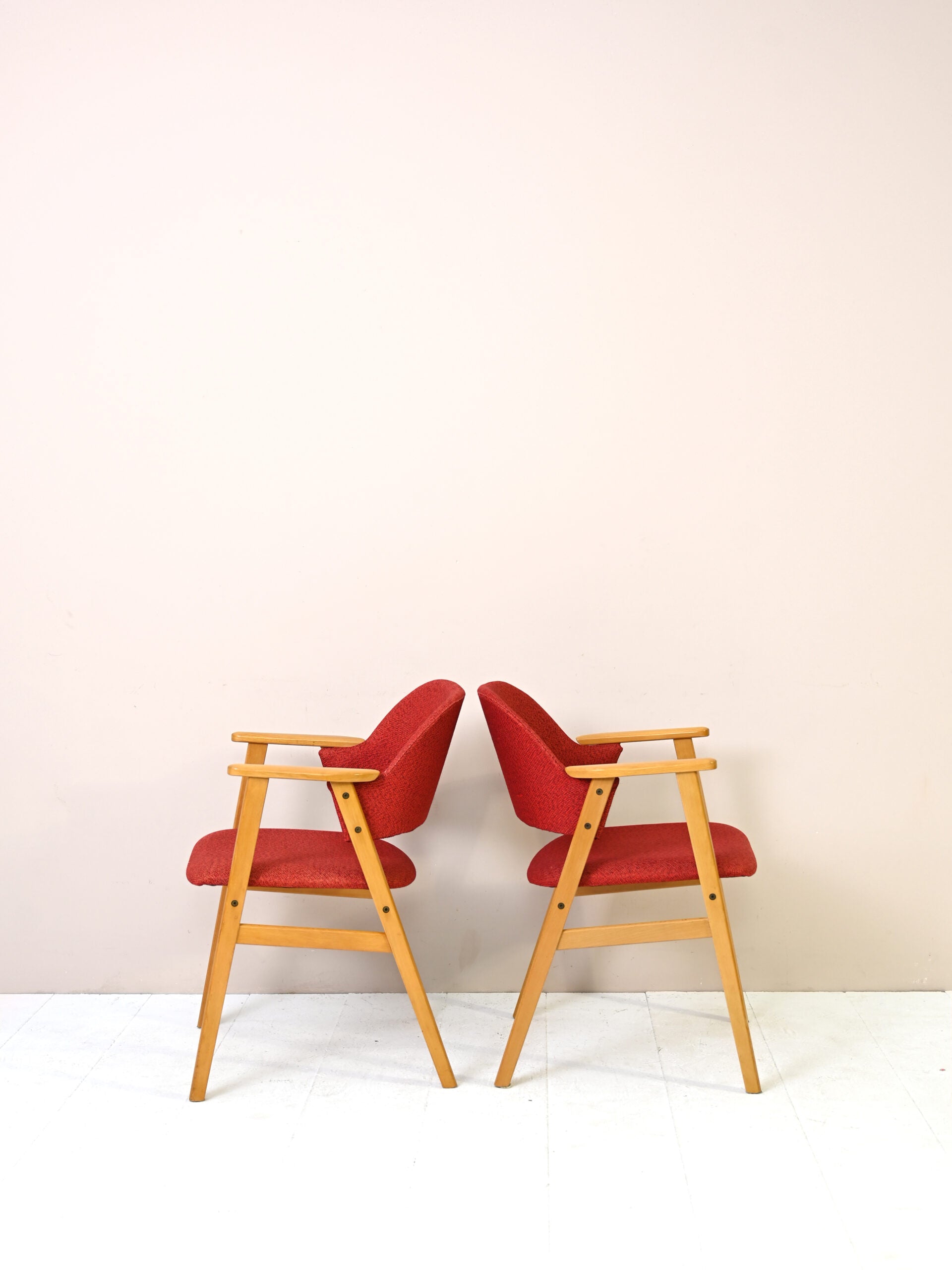 Coppia di poltroncine vintage nordiche 12