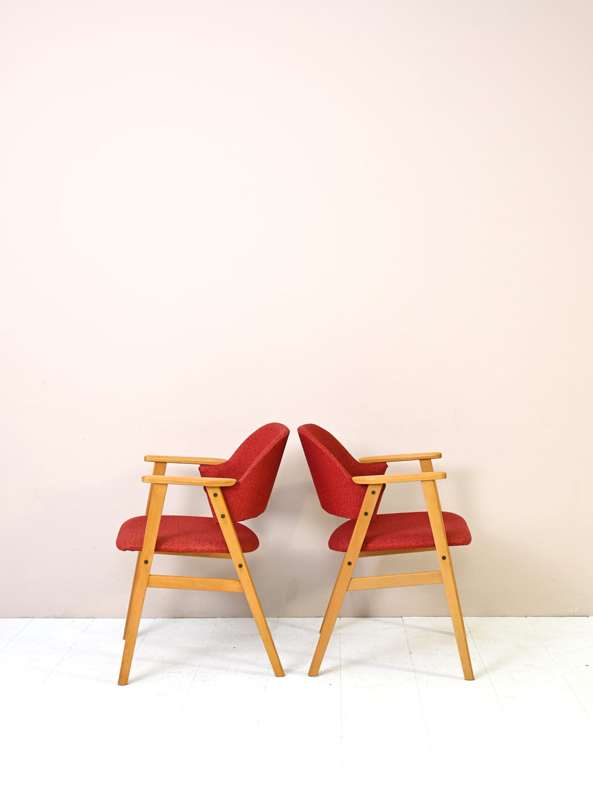 Coppia di poltroncine vintage nordiche 12