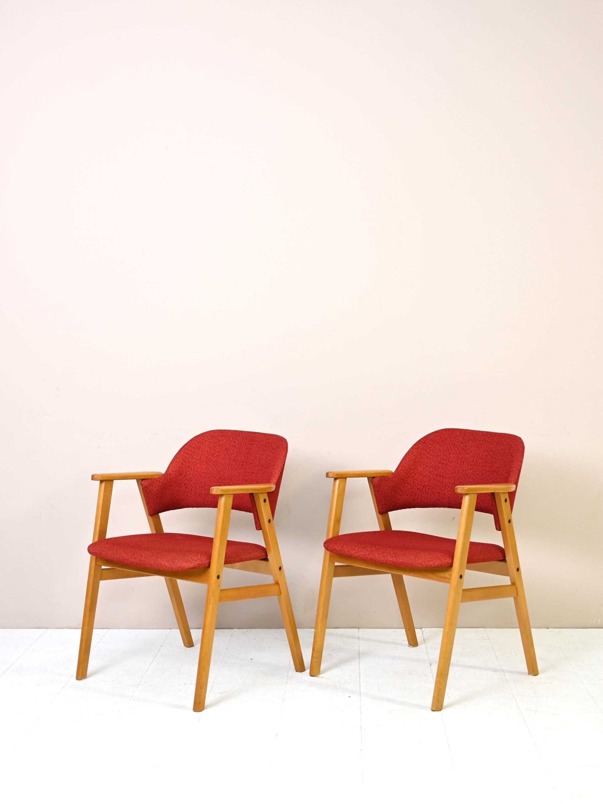 Coppia di poltroncine vintage nordiche 2