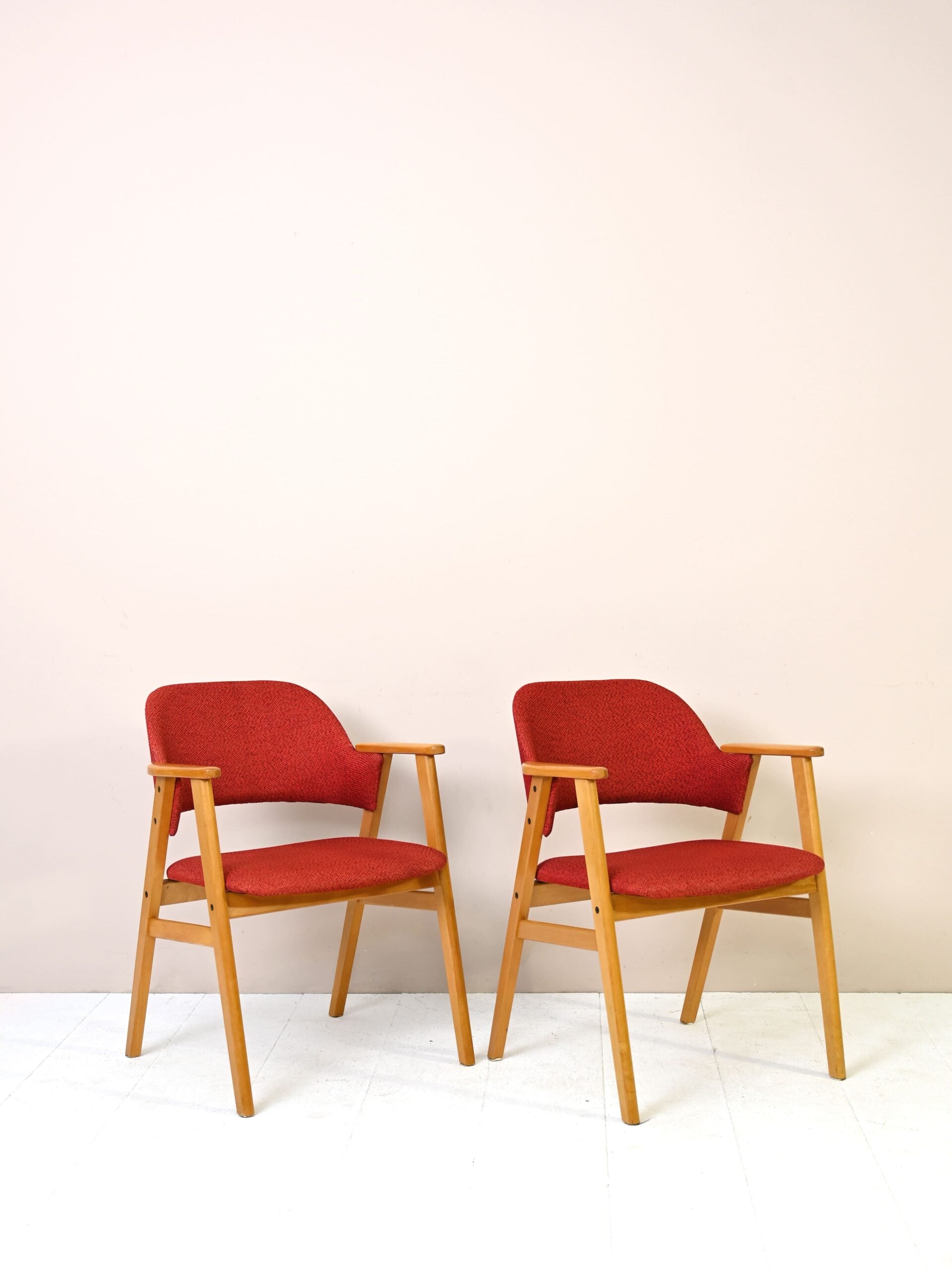 Coppia di poltroncine vintage nordiche 3