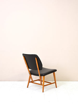 Sedia vintage scandinava in similpelle nera 10