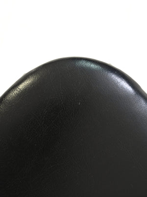 Sedia vintage scandinava in similpelle nera 13