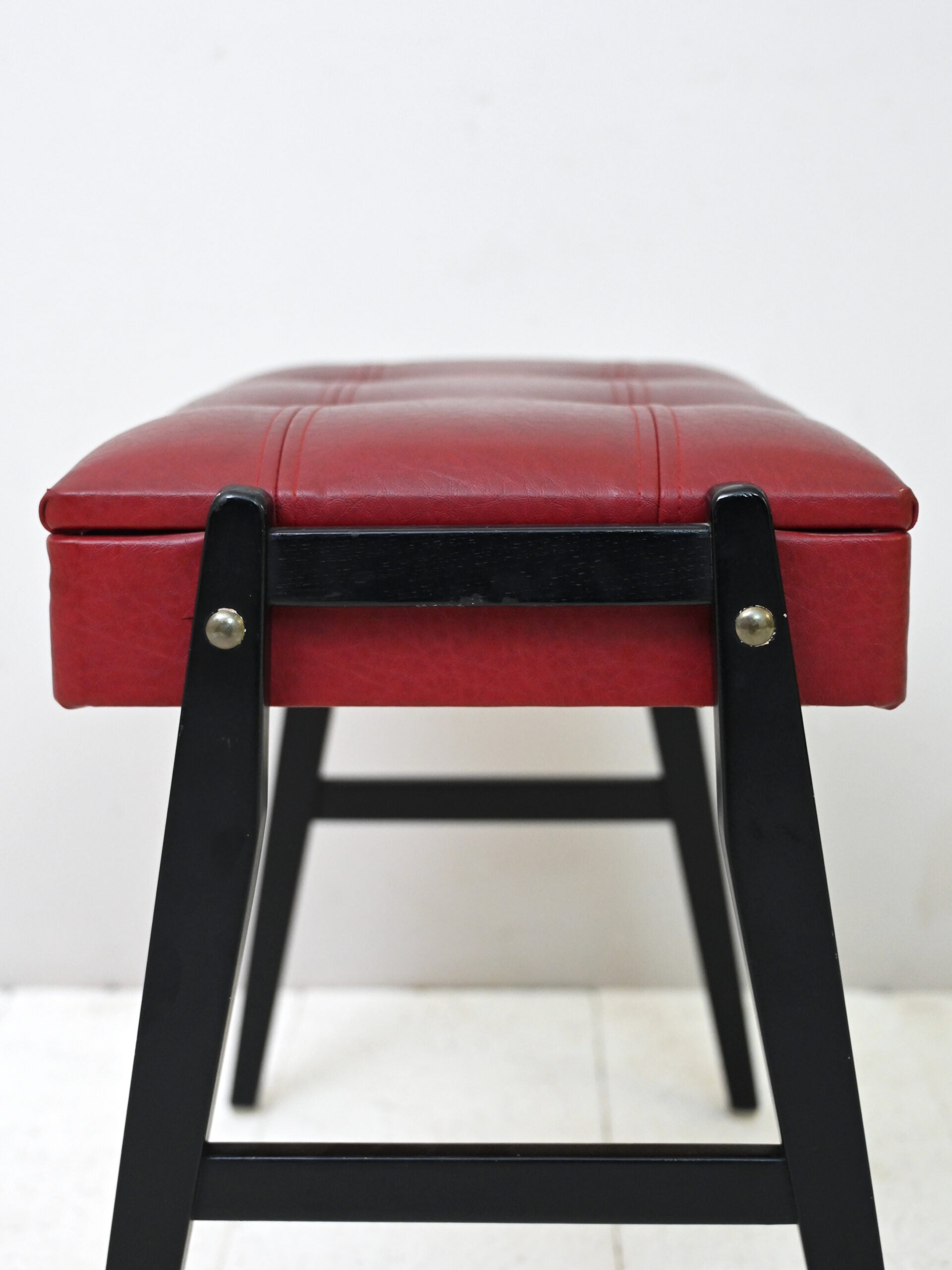 Pouf con contenitore vintage 4