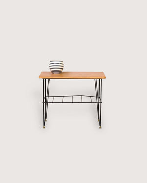 Tavolino scandinavo in teak e metallo