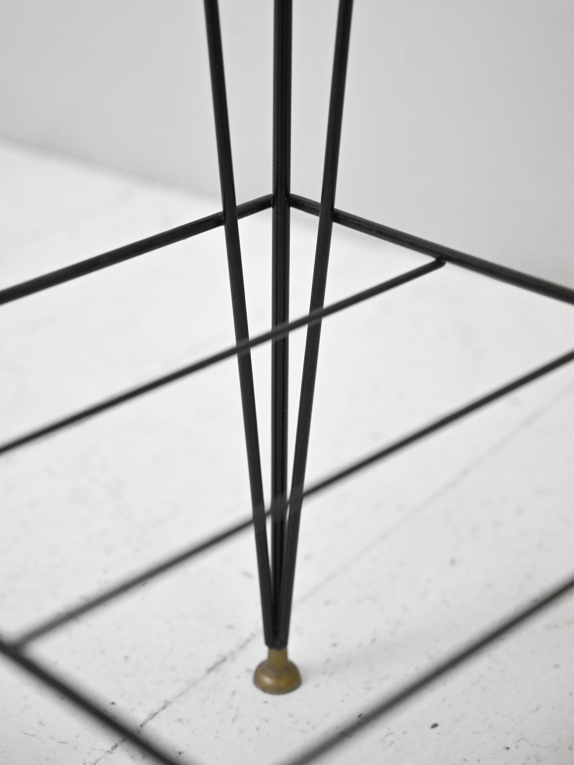 Tavolino scandinavo in teak e metallo 4