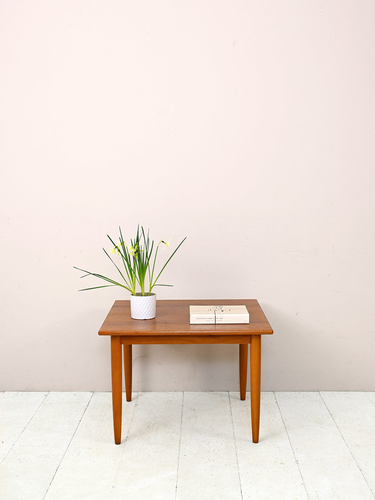 Coffee table vintage