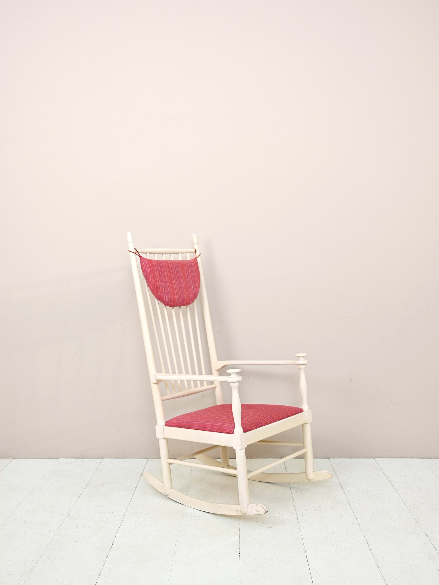 Sedia a dondolo scandinava