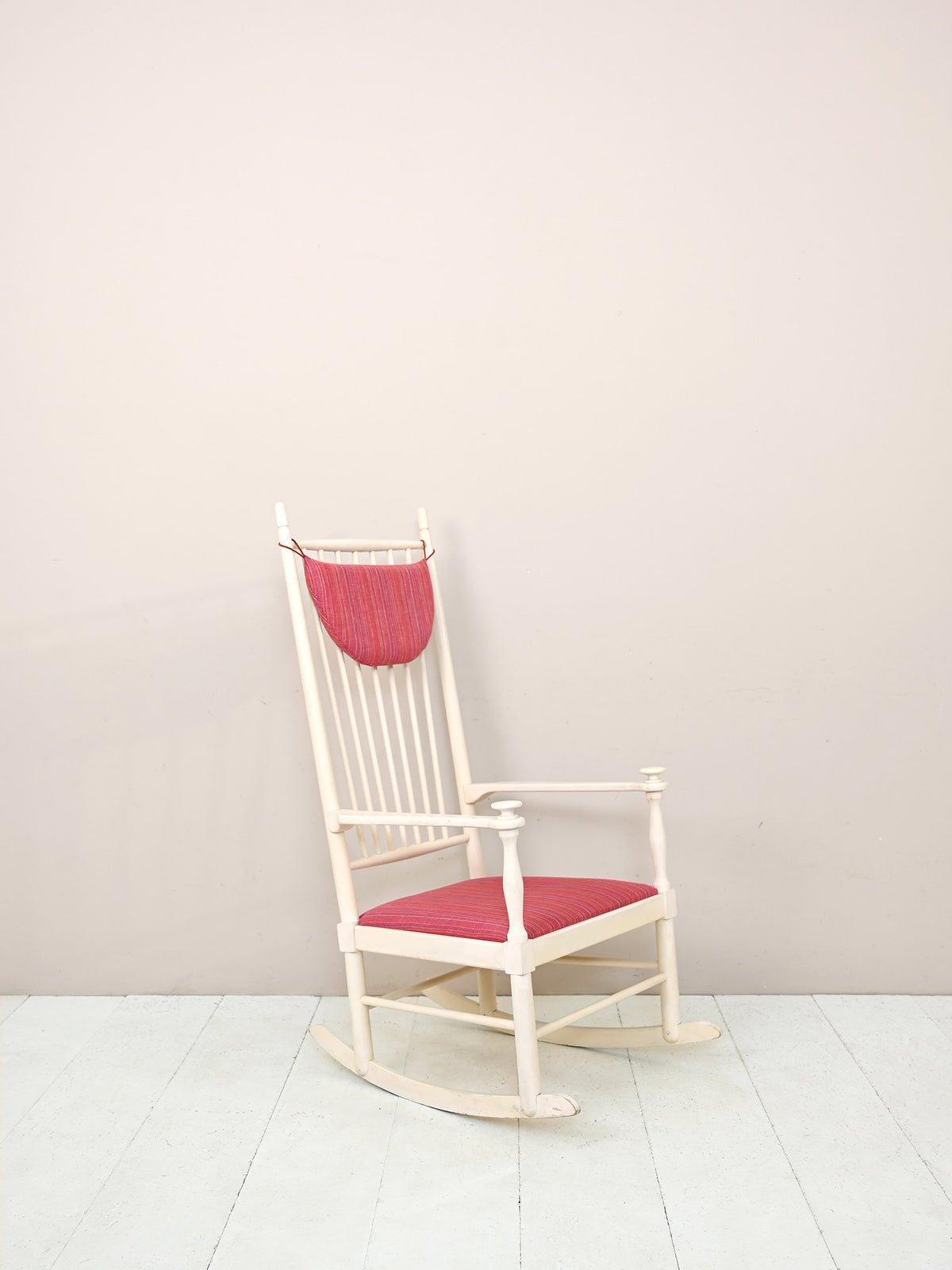 Sedia a dondolo scandinava