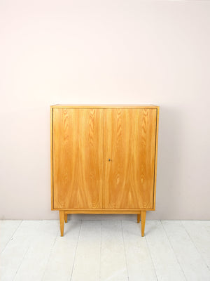 Mobile credenza vintage con doppia anta 1