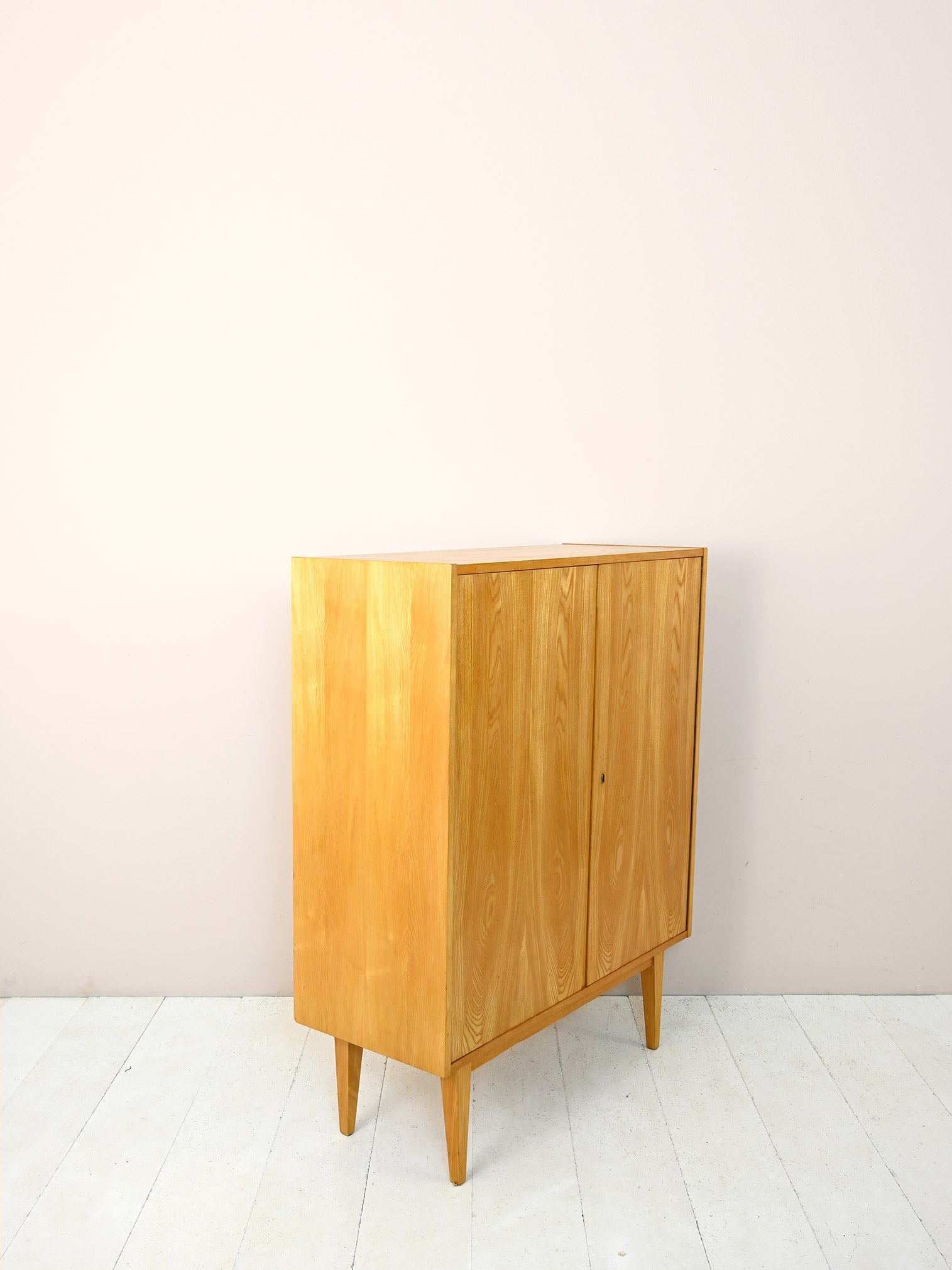 Mobile credenza vintage con doppia anta 4