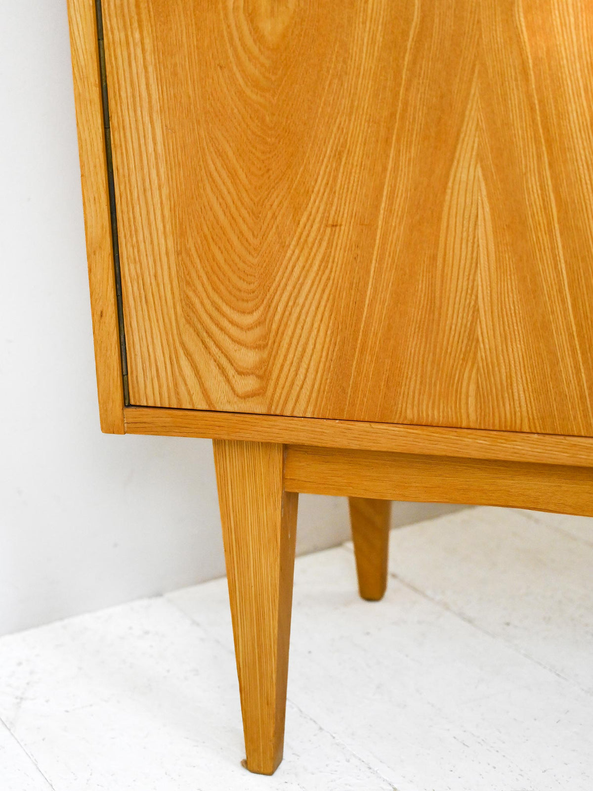 Mobile credenza vintage con doppia anta 7
