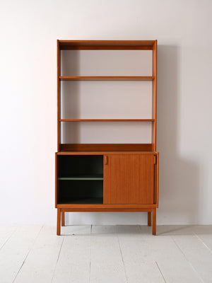 Libreria con vano contenitore prodotta da Bodafors 3