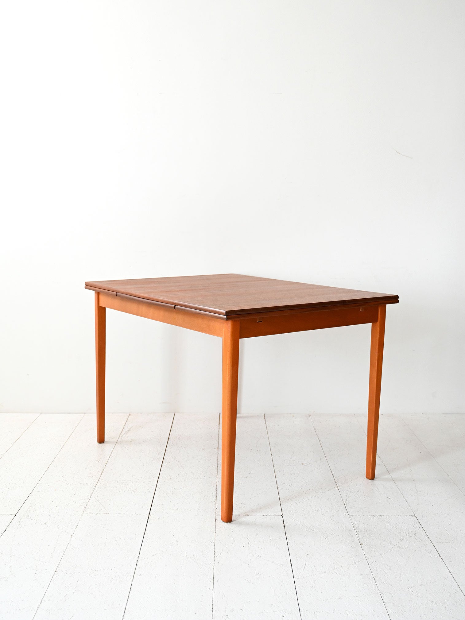 Tavolo scandinavo anni 50 in teak e rovere 6