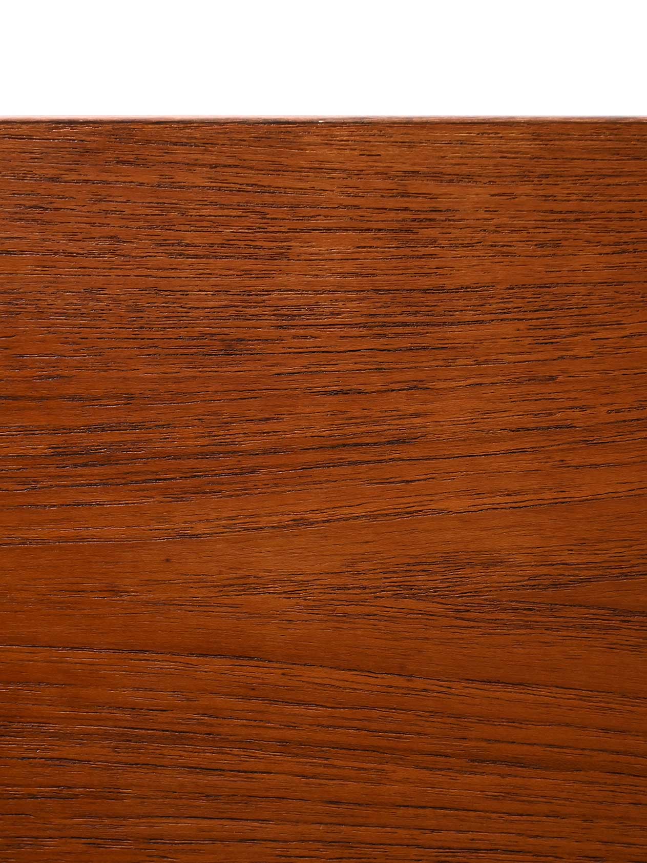 Tavolo scandinavo anni 50 in teak e rovere 8