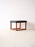 Sgabello scandinavo in teak anni '60 – Seduta in ecopelle 4