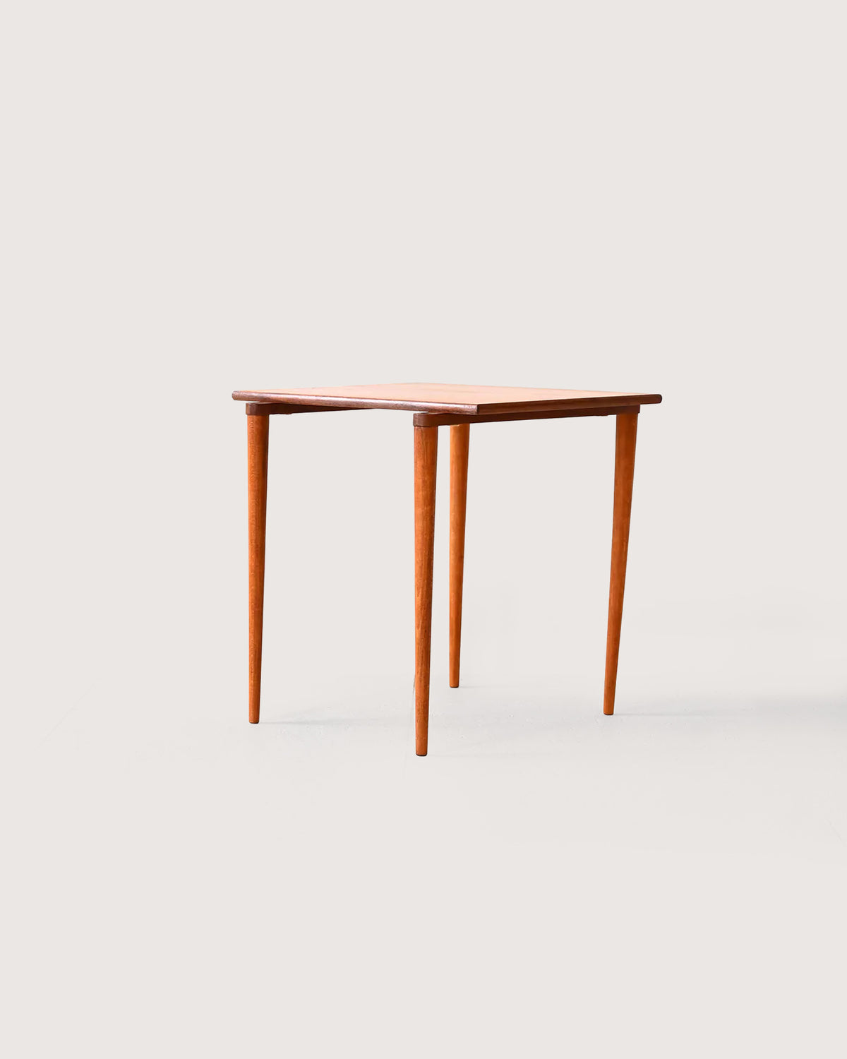 Tavolino danese in teak