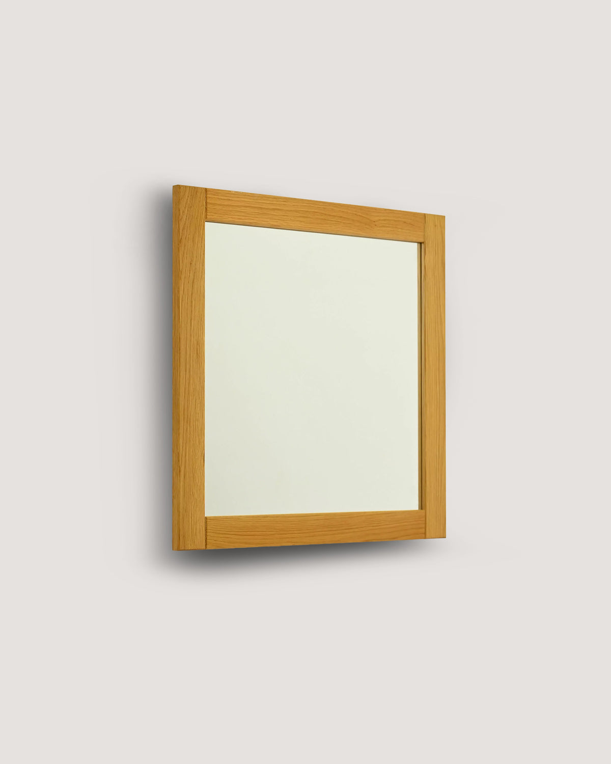 Specchio scandinavo quadrato