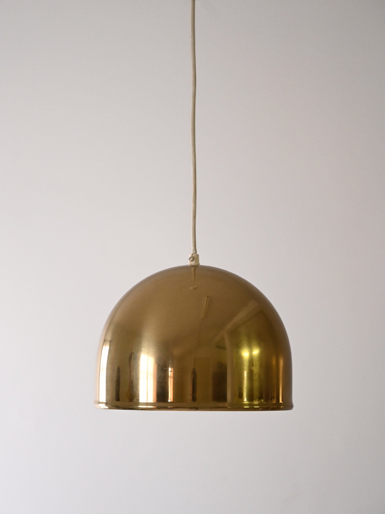 Lampada svedese in metallo dorato 2