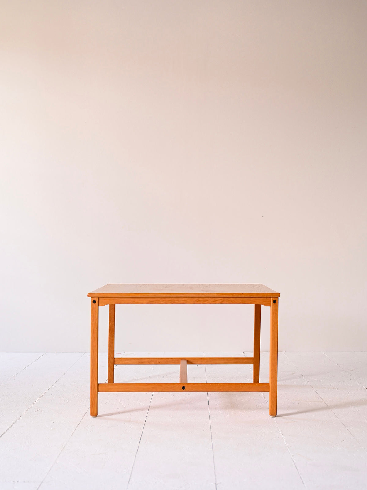 Tavolino vintage anni ‘60 in legno di rovere 2