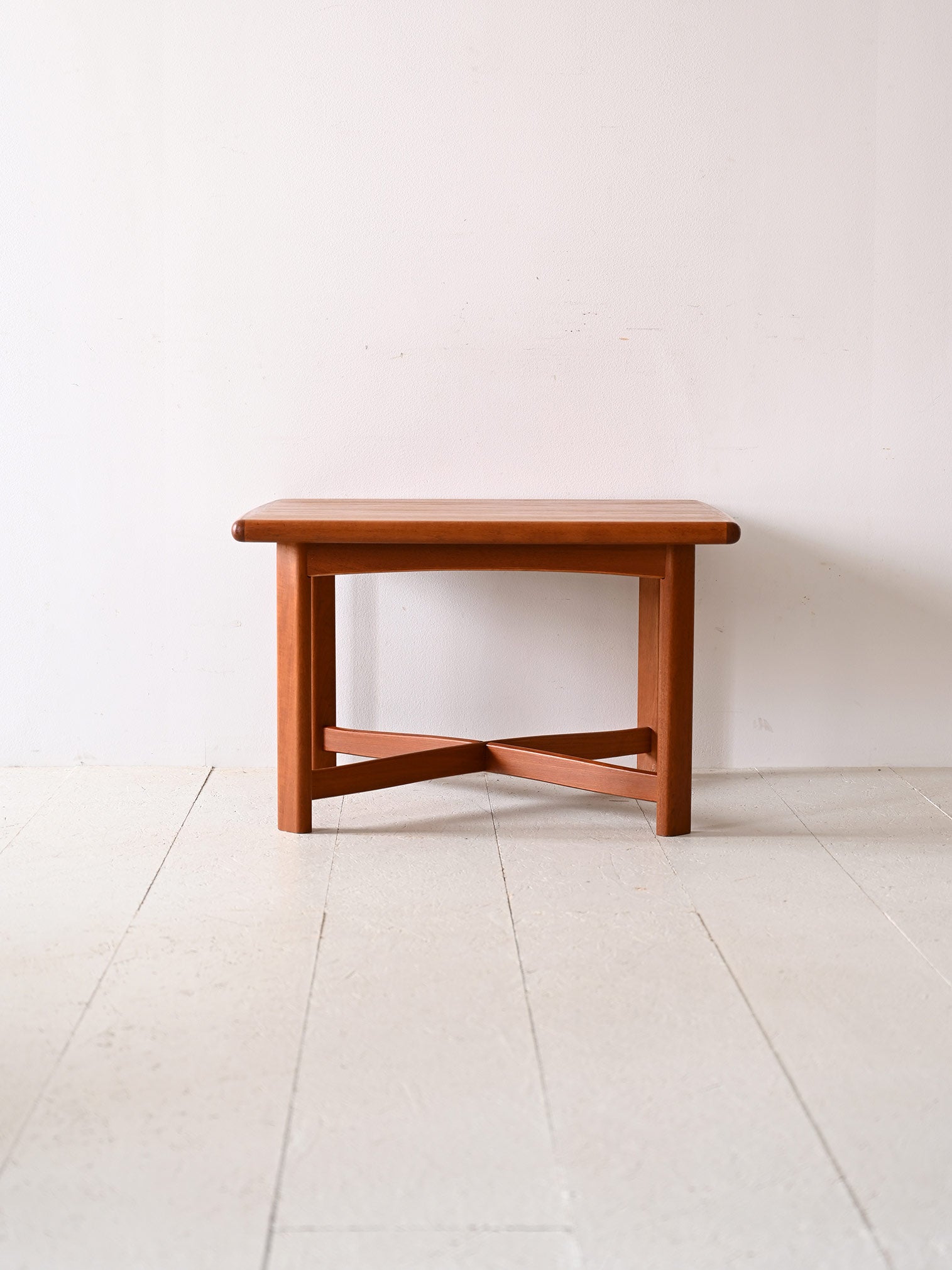 Tavolino quadrato in teak prodotto in Danimarca