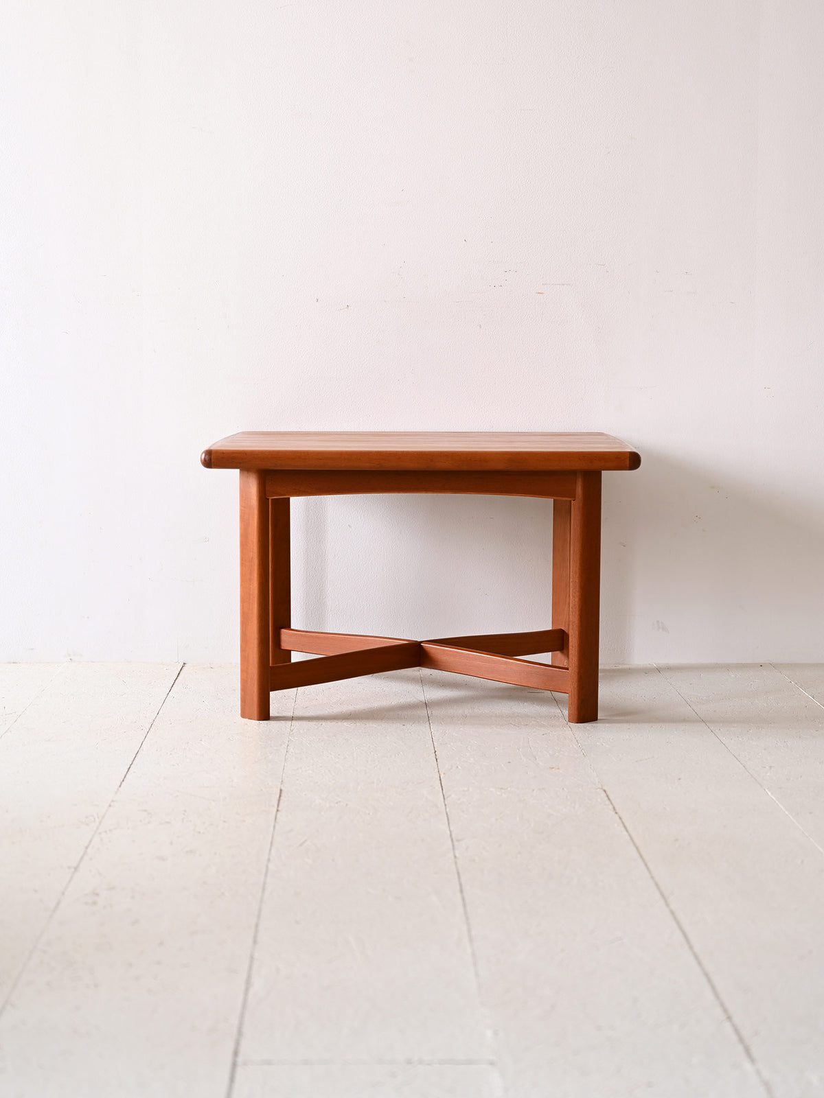 Tavolino quadrato in teak prodotto in Danimarca