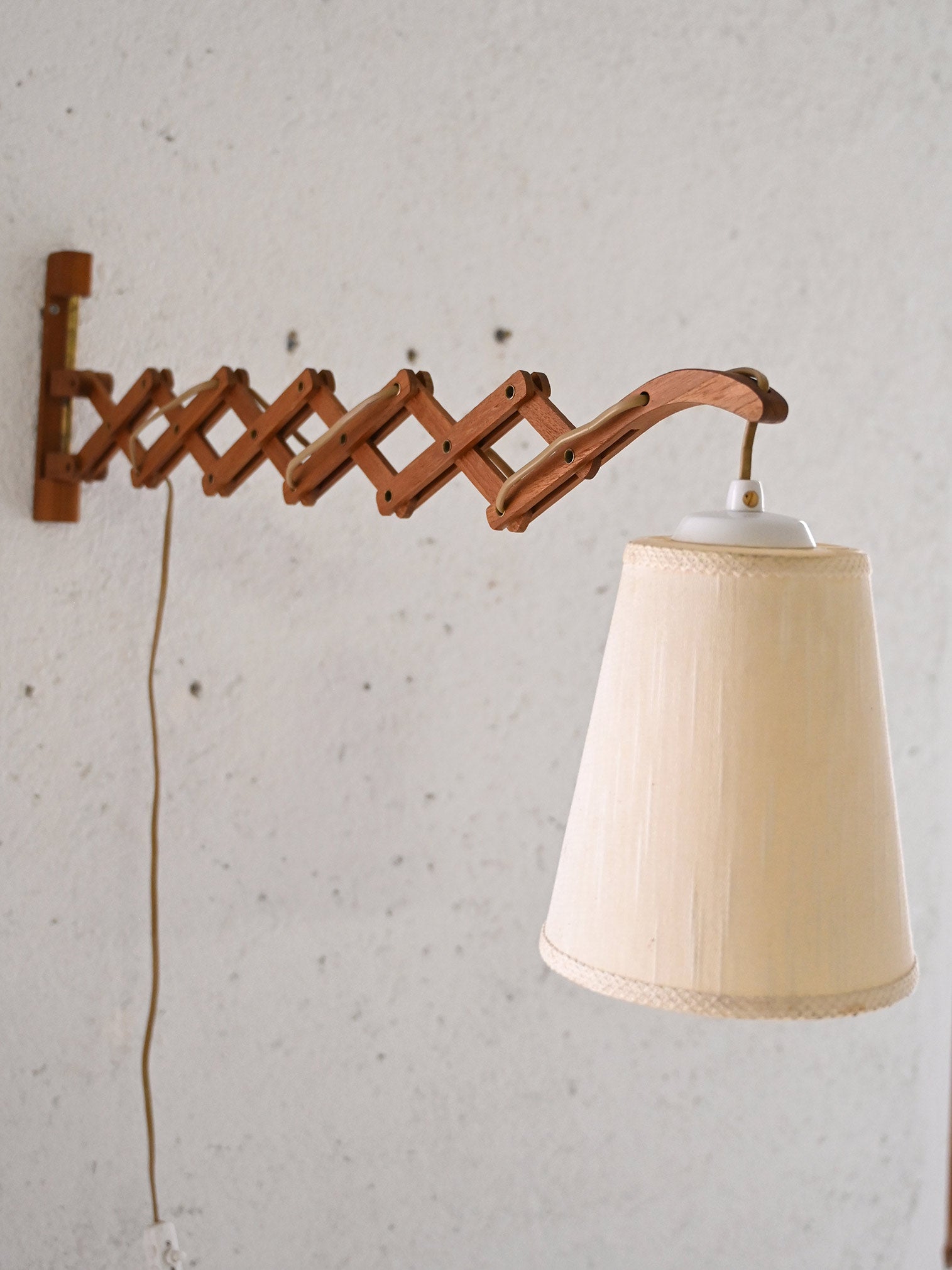 Lampada vintage con braccio 6