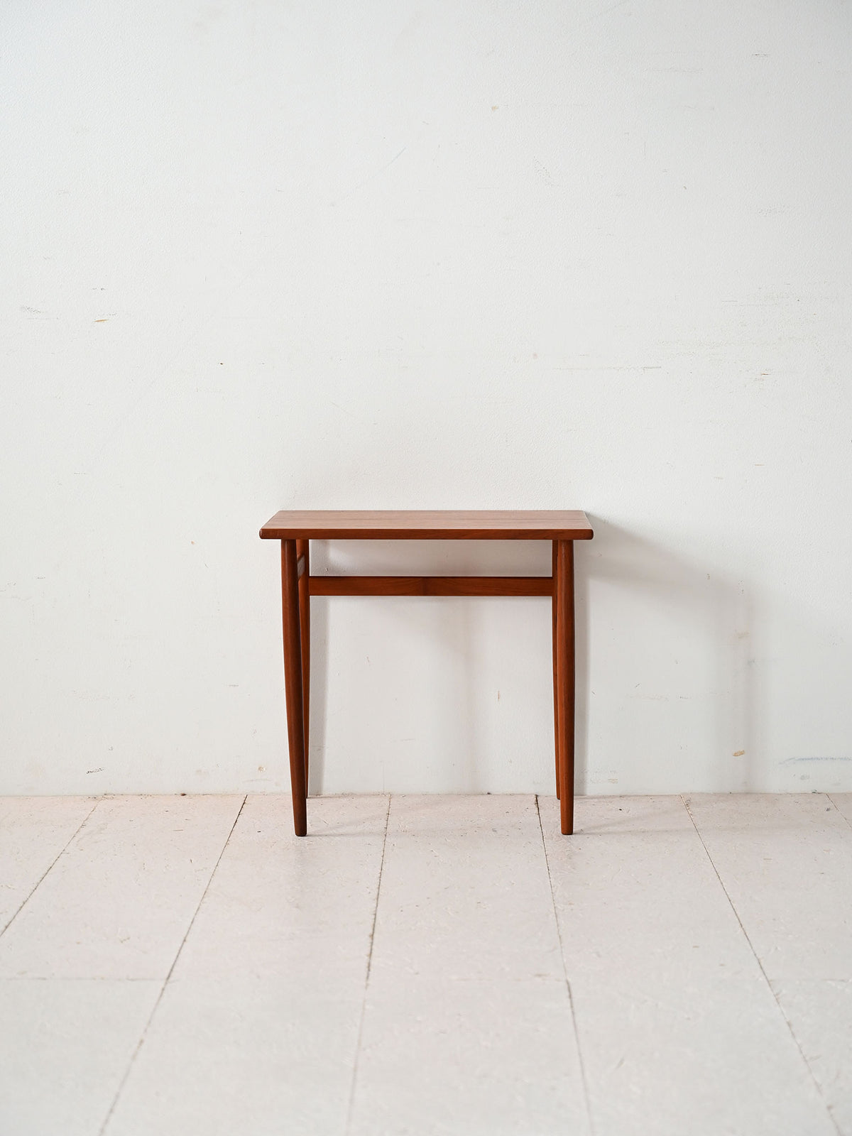 Tavolino vintage scandinavo in teak 1