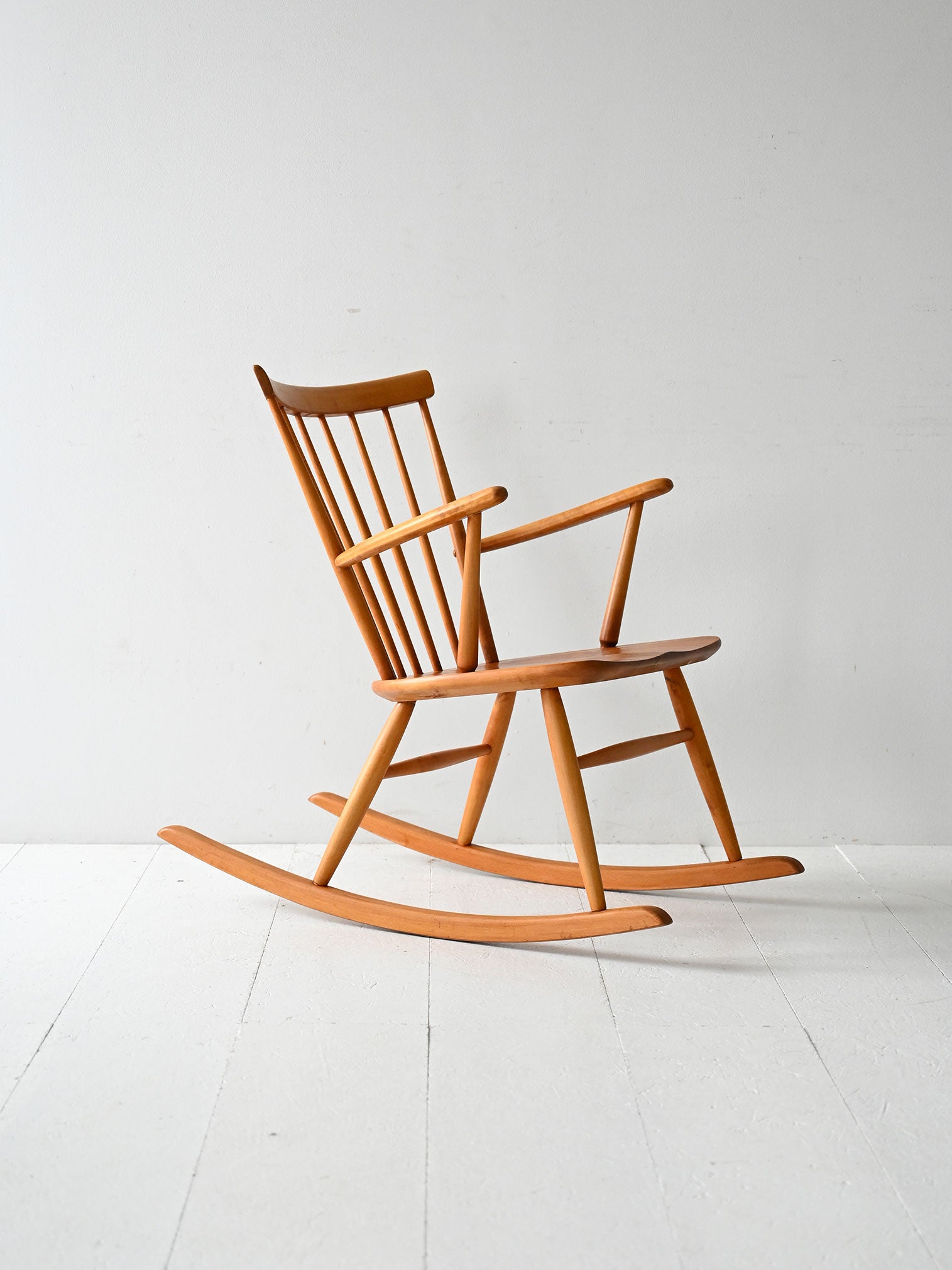 Sedia a dondolo scandinava anni 50/60 in faggio e teak 1