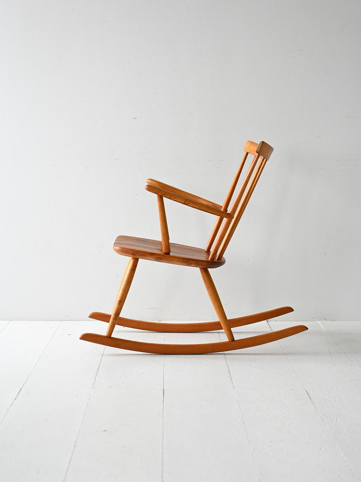 Sedia a dondolo scandinava anni 50/60 in faggio e teak 2