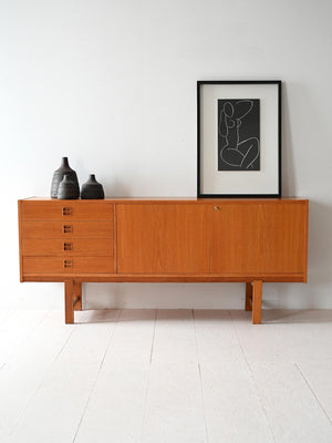Sideboard scandinavo vintage in rovere con cassetti e ante