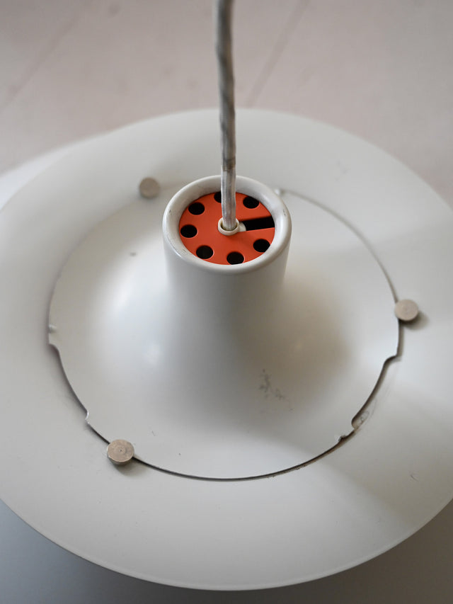 Lampadario PH 5 bianco di Poul Henningsen