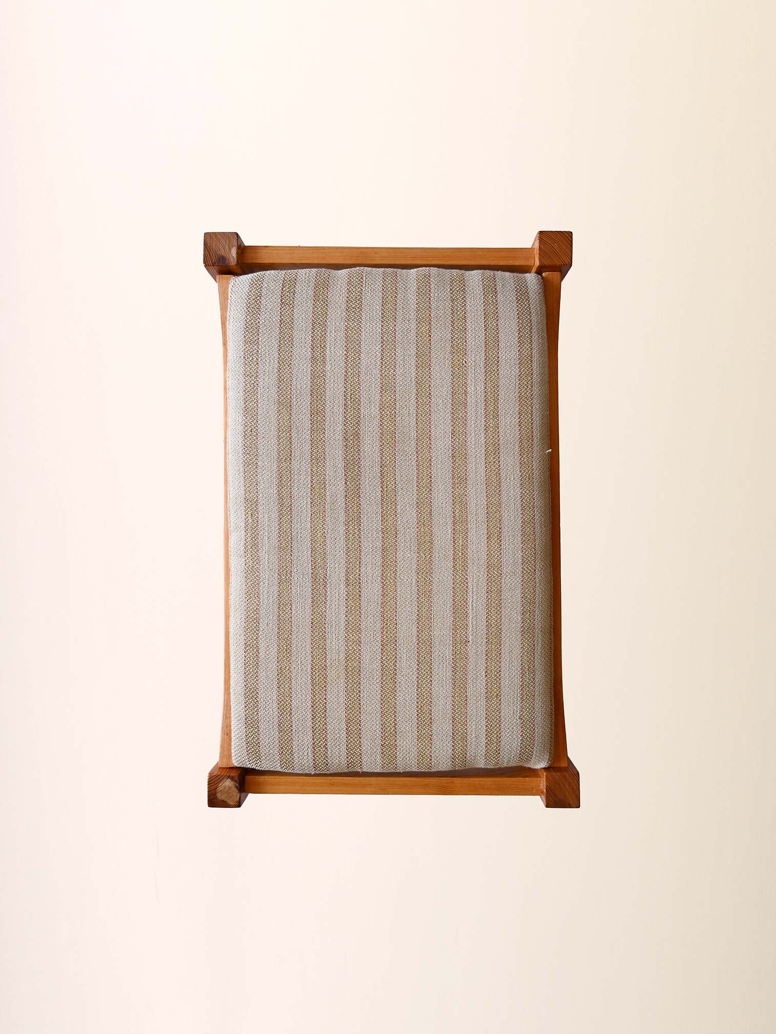 Sgabello poggiapiedi scandinavo in rovere 4