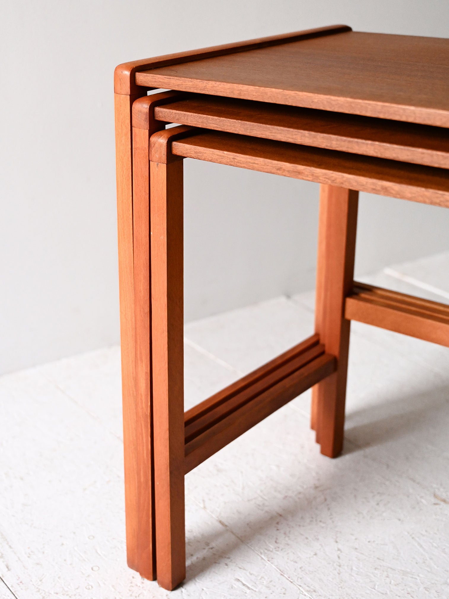 Set 3 tavolini scandinavi vintage in teak