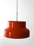 Lampadario rosso “Bumlingen” di Anders Pehrson 2