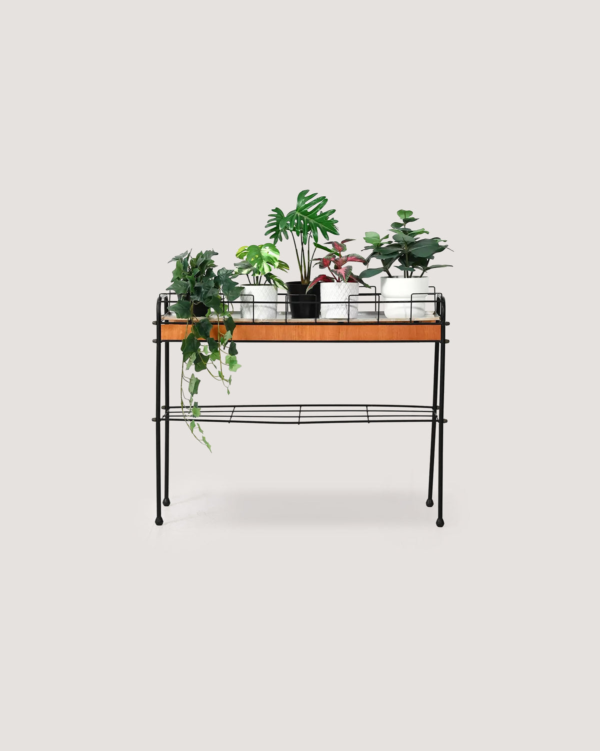 Portafiori scandinavo in metallo nero e teak