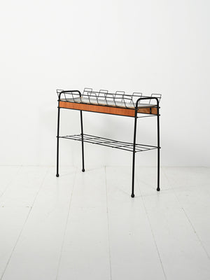 Portafiori scandinavo in metallo nero e teak 3