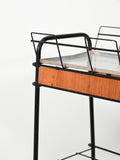 Portafiori scandinavo in metallo nero e teak 4