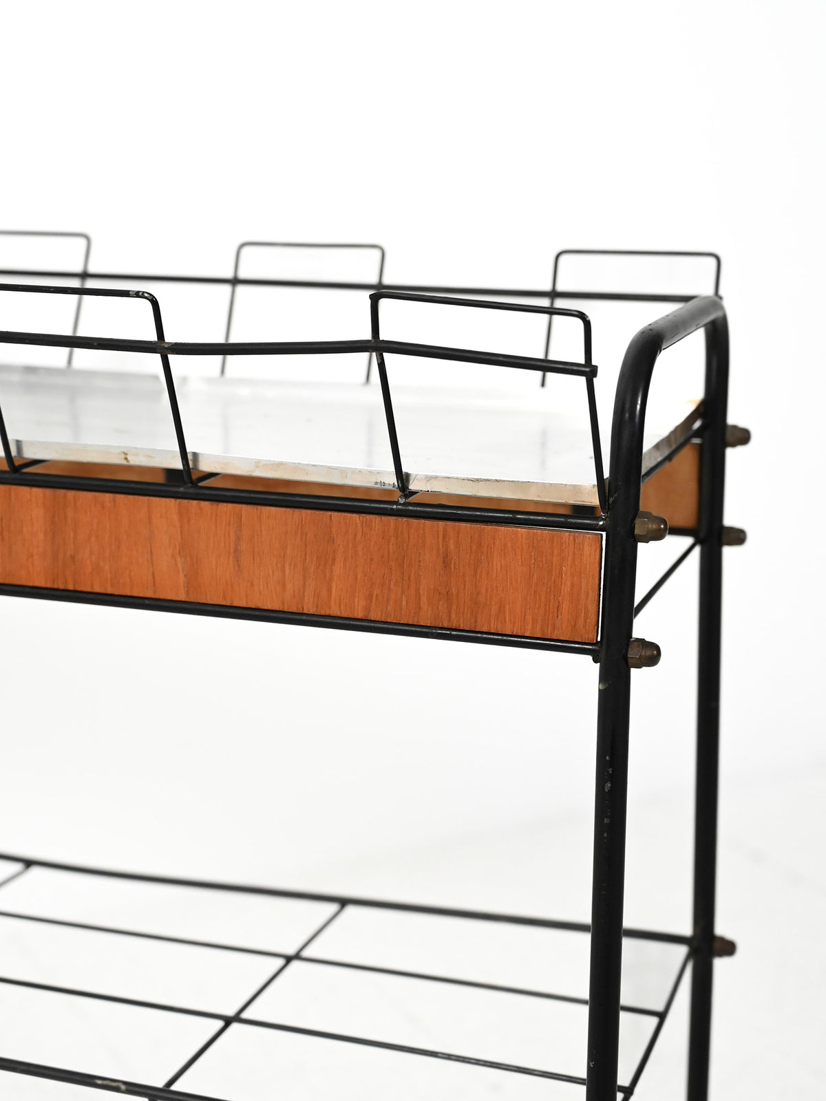 Portafiori scandinavo in metallo nero e teak 5