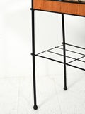 Portafiori scandinavo in metallo nero e teak 6