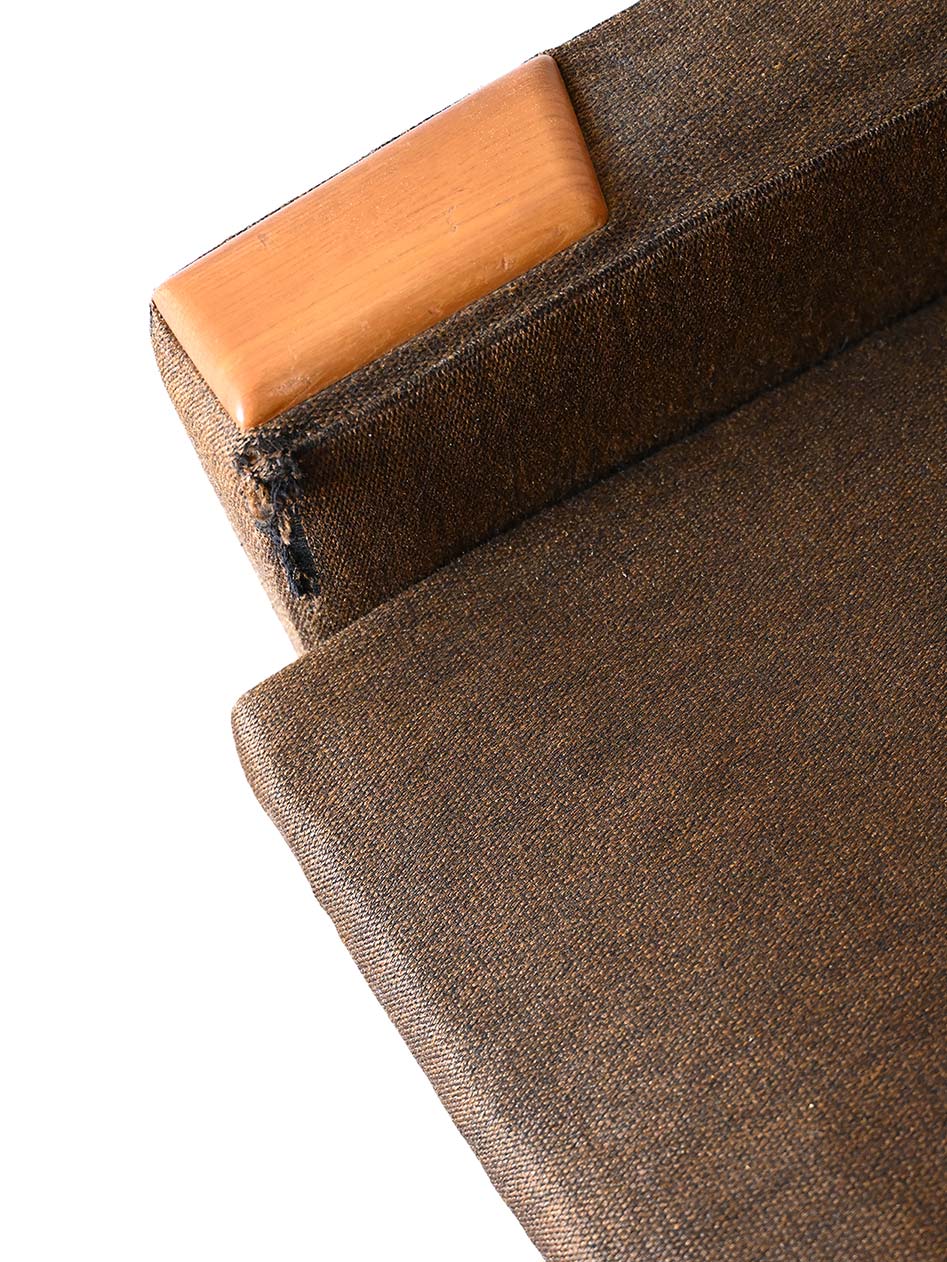 Poltrona vintage scandinava con tessuto originale 10