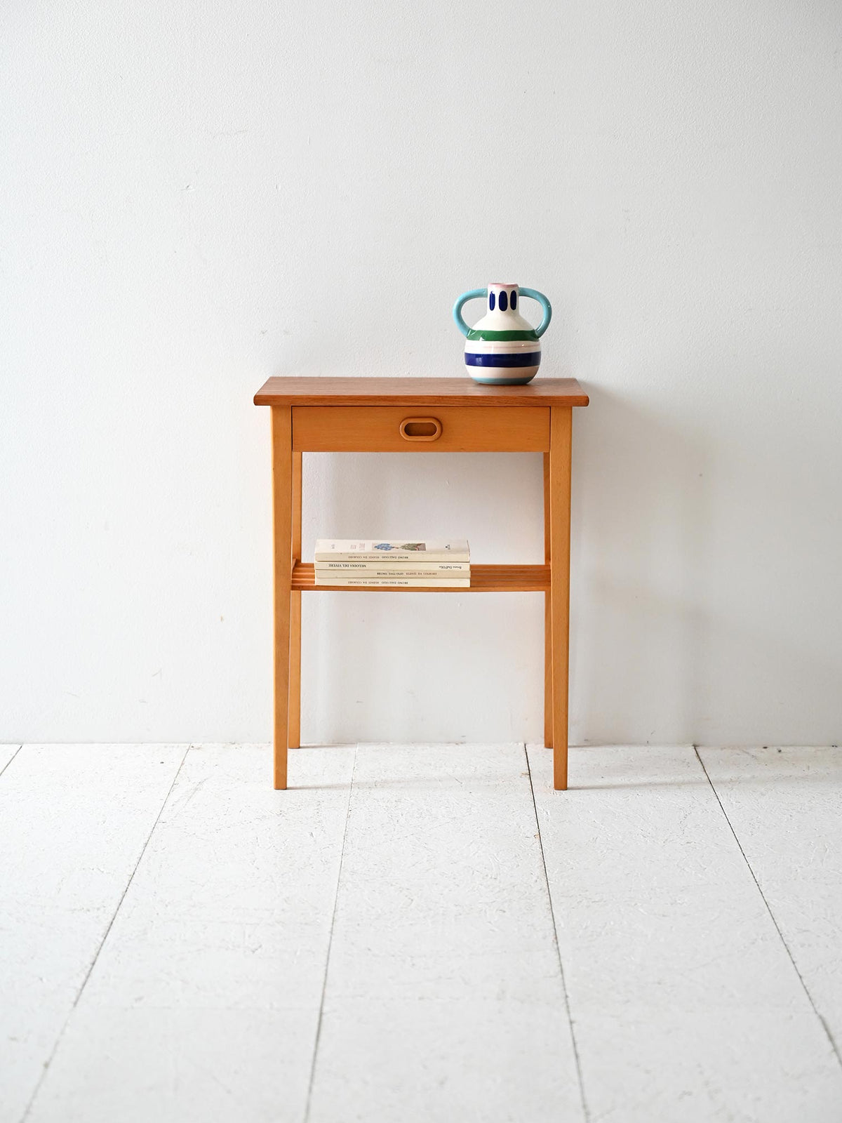 Comodino scandinavo vintage in rovere chiaro