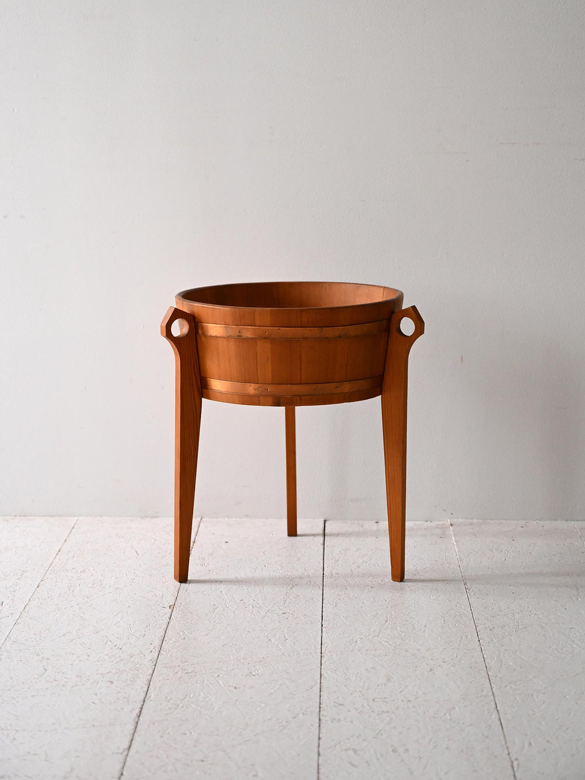 Portafiori scandinavo vintage in teak anni ’60 1