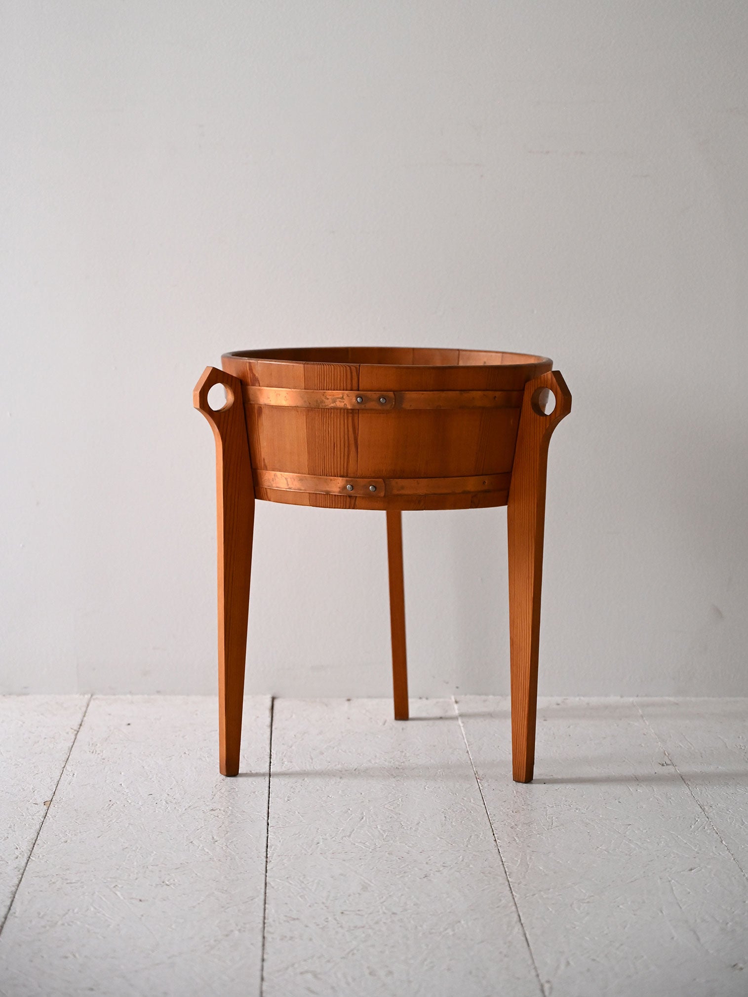 Portafiori scandinavo vintage in teak anni ’60 3