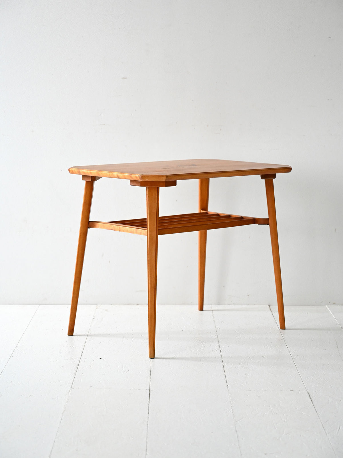 Tavolino scandinavo vintage in betulla con intarsio 3