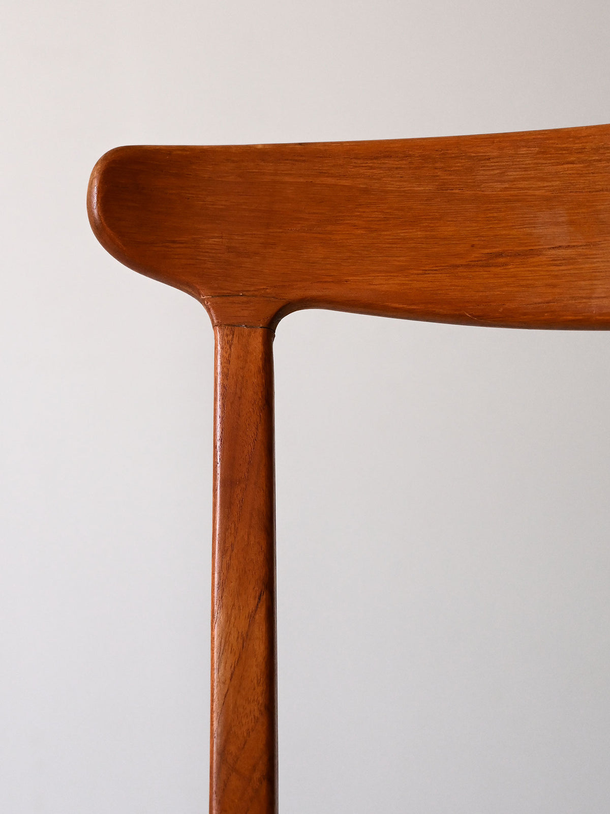 Sedia scandinava vintage anni 60 in teak curvato 5